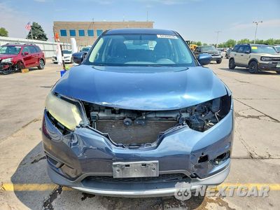 Piąte zdjęcie samochodu w środku: 2016 NISSAN ROGUE S VIN:JN8AT2MV3GW154484 - miniatura