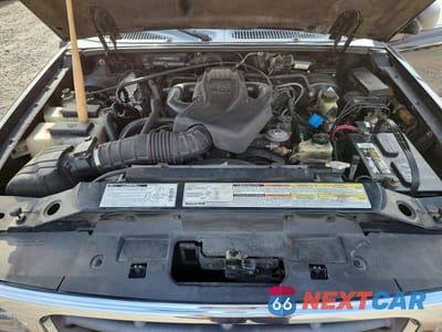 Zdjęcie 12 z 13 samochodu: 2000 FORD EXPLORER XLT VIN:1FMZU73E2YZA15906 - miniatura