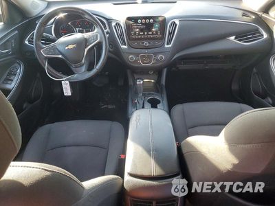 Zdjęcie 8 z 12 samochodu: 2018 CHEVROLET MALIBU LT VIN:1G1ZD5ST7JF128193 - miniatura