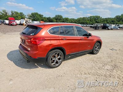 Trzecie zdjęcie samochodu z tyłu: 2018 BMW X1 SDRIVE28I VIN:WBXHU7C3XJ5H45516 - miniatura