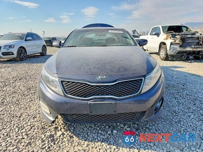 Piąte zdjęcie samochodu w środku: 2015 KIA OPTIMA LX VIN:KNAGM4A74F5615035 - miniatura