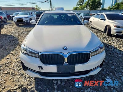 Piąte zdjęcie samochodu w środku: 2021 BMW 530 XI VIN:WBA13BJ04MWW99171 - miniatura