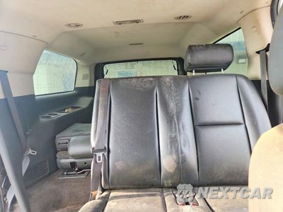 Zdjęcie 10 z 13 samochodu: 2008 CHEVROLET SUBURBAN K2500 VIN:3GNGK26KX8G210326 - miniatura