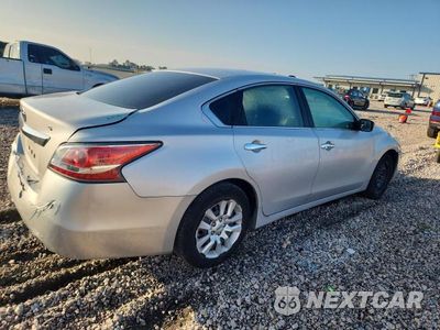 Trzecie zdjęcie samochodu z tyłu: 2015 NISSAN ALTIMA 2.5 S VIN:1N4AL3AP7FN317574 - miniatura