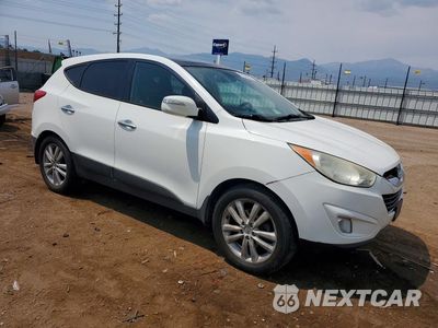 Czwarte zdjęcie samochodu z boku: 2013 HYUNDAI TUCSON LIMITED VIN:KM8JUCAC2DU563676 - miniatura