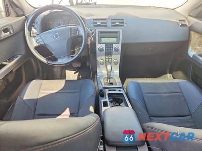 Zdjęcie 8 z 12 samochodu: 2010 VOLVO S40 2.4I VIN:YV1382MS2A2488980 - miniatura