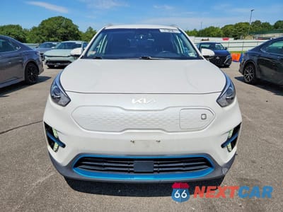 Piąte zdjęcie samochodu w środku: 2022 KIA NIRO EV S VIN:KNDCC3LG6N5161154 - miniatura