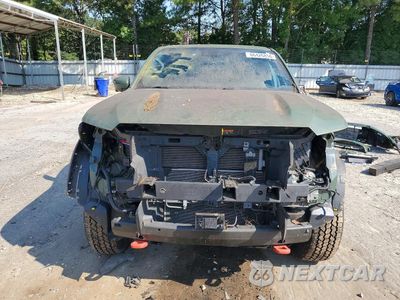 Piąte zdjęcie samochodu w środku: 2022 NISSAN FRONTIER PRO-4X VIN:1N6ED1EKXNN608139 - miniatura