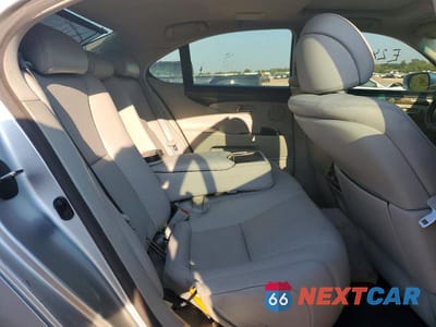 Zdjęcie 10 z 13 samochodu: 2010 LEXUS LS 460 VIN:JTHBL5EF2A5093035 - miniatura