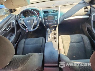 Zdjęcie 8 z 12 samochodu: 2015 NISSAN ALTIMA 2.5 S VIN:1N4AL3AP8FN917732 - miniatura
