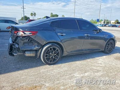 Trzecie zdjęcie samochodu z tyłu: 2020 KIA OPTIMA SPECIAL EDITION VIN:5XXGT4L35LG442083 - miniatura