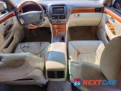 Zdjęcie 8 z 12 samochodu: 2003 LEXUS LS 430 VIN:JTHBN30F930095113 - miniatura