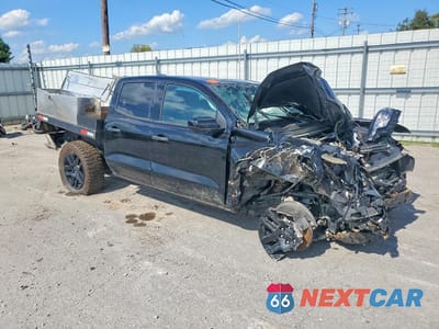 Czwarte zdjęcie samochodu z boku: 2025 CHEVROLET COLORADO TRAIL BOSS VIN:1GCPTEEK3S1120837 - miniatura