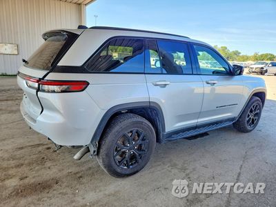 Trzecie zdjęcie samochodu z tyłu: 2024 JEEP GRAND CHEROKEE LAREDO VIN:1C4RJHAGXR8589619 - miniatura