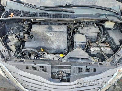 Zdjęcie 12 z 13 samochodu: 2012 TOYOTA SIENNA XLE 8-PASSENGER VIN:5TDYK3DC3CS233858 - miniatura