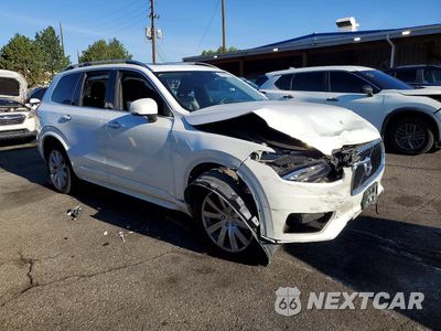 Czwarte zdjęcie samochodu z boku: 2016 VOLVO XC90 T6 VIN:YV4A22PK3G1024862 - miniatura