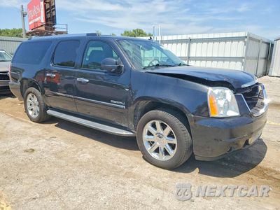 Czwarte zdjęcie samochodu z boku: 2013 GMC YUKON XL DENALI VIN:1GKS2MEF0DR304863 - miniatura