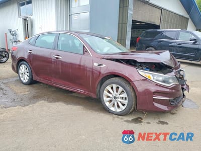 Czwarte zdjęcie samochodu z boku: 2017 KIA OPTIMA LX VIN:5XXGT4L35HG139960 - miniatura