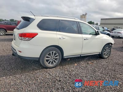 Trzecie zdjęcie samochodu z tyłu: 2016 NISSAN PATHFINDER S VIN:5N1AR2MN3GC656001 - miniatura