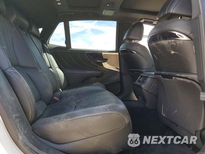 Zdjęcie 10 z 13 samochodu: 2018 LEXUS LS 500 VIN:JTHC5LFF4J5001084 - miniatura