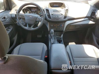 Zdjęcie 8 z 13 samochodu: 2018 FORD ESCAPE S VIN:1FMCU0F73JUC26951 - miniatura