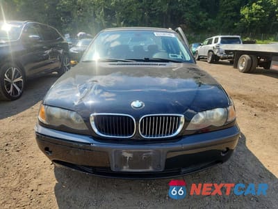 Piąte zdjęcie samochodu w środku: 2005 BMW 325 XI VIN:WBAEU33445PR18954 - miniatura