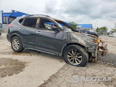 Czwarte zdjęcie samochodu z boku: 2019 NISSAN ROGUE SV VIN:KNMAT2MV1KP507724 - miniatura