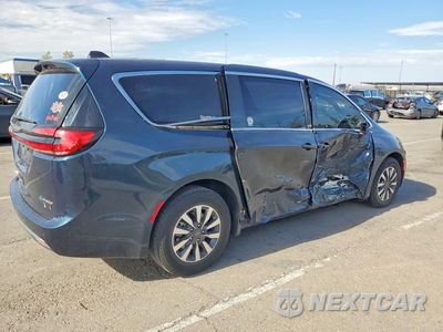 Trzecie zdjęcie samochodu z tyłu: 2024 CHRYSLER PACIFICA HYBRID SELECT VIN:2C4RC1S78RR102650 - miniatura