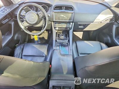 Zdjęcie 8 z 13 samochodu: 2020 JAGUAR F-PACE PREMIUM VIN:SADCJ2FX4LA629242 - miniatura