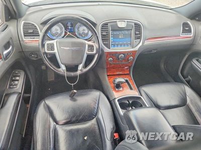 Zdjęcie 8 z 12 samochodu: 2012 CHRYSLER 300 LIMITED VIN:2C3CCACG4CH221351 - miniatura