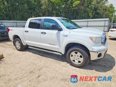 Czwarte zdjęcie samochodu z boku: 2007 TOYOTA TUNDRA CREWMAX SR5 VIN:5TBEV54177S453555 - miniatura