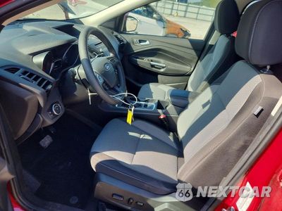 Zdjęcie 7 z 13 samochodu: 2017 FORD ESCAPE SE VIN:1FMCU9GD9HUC21885 - miniatura