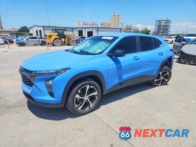 2024 CHEVROLET TRAX 1RS KL77LGE24RC134592 - główne zdjęcie licytacji z USA - miniatura