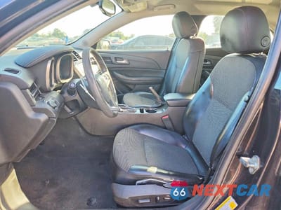 Zdjęcie 7 z 13 samochodu: 2015 CHEVROLET MALIBU 1LT VIN:1G11C5SL0FF327562 - miniatura
