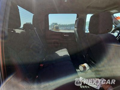 Zdjęcie 10 z 12 samochodu: 2022 CHEVROLET SILVERADO LTD C1500 CUSTOM VIN:3GCPWBEK2NG112109 - miniatura