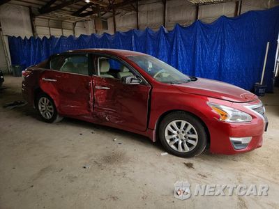 Czwarte zdjęcie samochodu z boku: 2015 NISSAN ALTIMA 2.5 S VIN:1N4AL3AP4FN878749 - miniatura