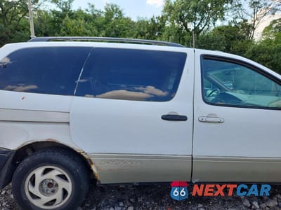Zdjęcie 11 z 13 samochodu: 1998 TOYOTA SIENNA XLE VIN:4T3ZF13C9WU056833 - miniatura