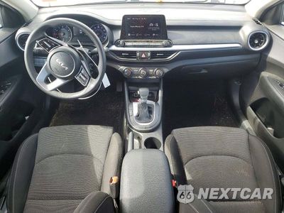 Zdjęcie 8 z 12 samochodu: 2023 KIA FORTE LXS VIN:3KPF24AD4PE602026 - miniatura