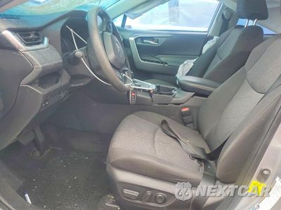 Zdjęcie 7 z 12 samochodu: 2019 TOYOTA RAV4 HYBRID XLE VIN:JTMRWRFV2KD034966 - miniatura