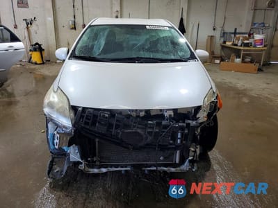 Piąte zdjęcie samochodu w środku: 2011 TOYOTA PRIUS TWO VIN:JTDKN3DU2B0310999 - miniatura