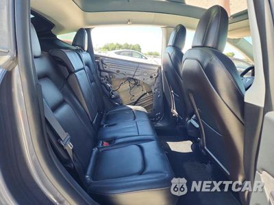 Zdjęcie 10 z 13 samochodu: 2021 TESLA MODEL Y VIN:5YJYGDEF7MF211786 - miniatura