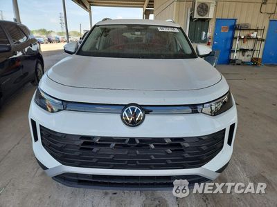 Piąte zdjęcie samochodu w środku: 2025 VOLKSWAGEN TIGUAN S VIN:3VVCR7RM4SM033652 - miniatura