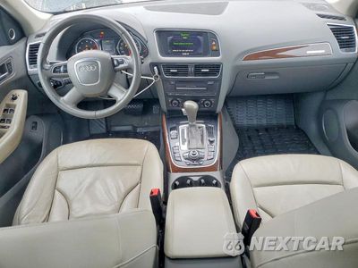Zdjęcie 8 z 12 samochodu: 2011 AUDI Q5 PREMIUM PLUS VIN:WA1LFAFP1BA075108 - miniatura