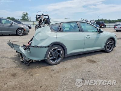 Trzecie zdjęcie samochodu z tyłu: 2025 KIA K4 EX VIN:3KPFU4DEXSE040446 - miniatura