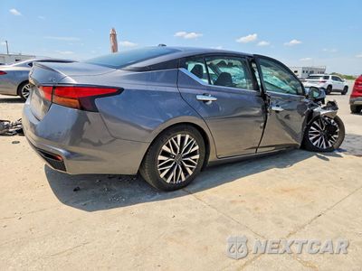 Trzecie zdjęcie samochodu z tyłu: 2025 NISSAN ALTIMA SV VIN:1N4BL4DV4SN320060 - miniatura