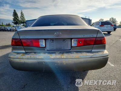 Zdjęcie 6 z 12 samochodu: 2001 TOYOTA CAMRY CE VIN:4T1BG22K61U033623 - miniatura