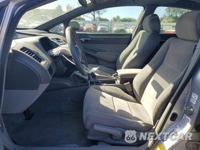 Zdjęcie 7 z 12 samochodu: 2008 HONDA CIVIC LX VIN:2HGFA16538H324309 - miniatura