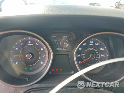 Zdjęcie 9 z 12 samochodu: 2015 HYUNDAI ELANTRA SE VIN:5NPDH4AE1FH584903 - miniatura