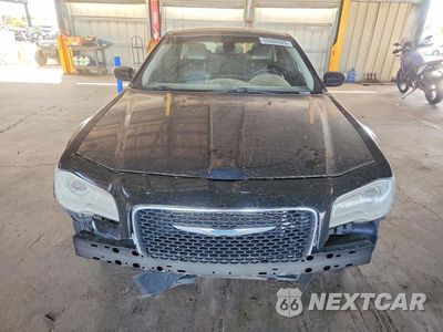 Piąte zdjęcie samochodu w środku: 2015 CHRYSLER 300 LIMITED VIN:2C3CCAAG7FH742801 - miniatura