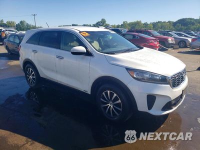 Czwarte zdjęcie samochodu z boku: 2019 KIA SORENTO LX VIN:5XYPGDA31KG454152 - miniatura